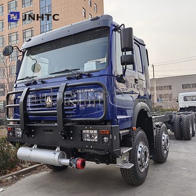 Harga bagus HOWO Semua roda Mengemudi 8x8 Truk kargo Chassis khusus Truk lain untuk dijual di luar jalan ekstrim Daya besar