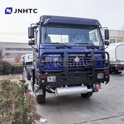 Harga bagus HOWO Semua roda Mengemudi 8x8 Truk kargo Chassis khusus Truk lain untuk dijual di luar jalan ekstrim Daya besar