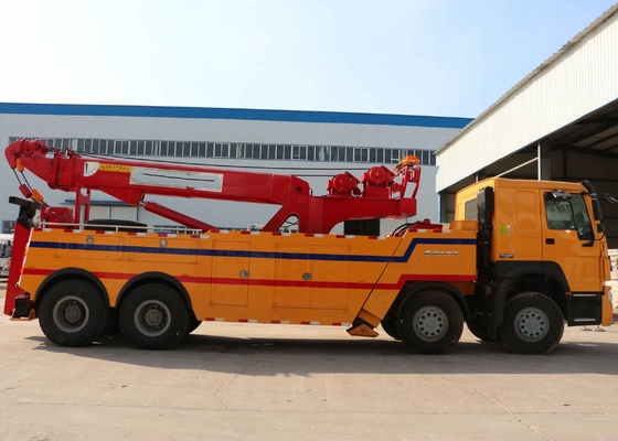 Kendaraan Pemadam Kebakaran Sinotruk 8X4