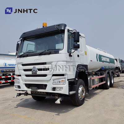 HOWO 6X4 300HP 10000L Watering Truck Untuk Landscaping Road Kelembaban Retensi