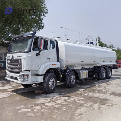 Howo NX Water Trnasporting Truck 8X4 380HP 12 Roda Dari China Tangki Air Truck
