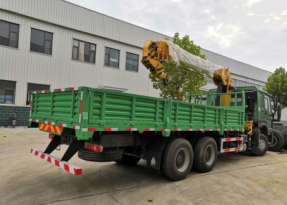 12T 6x4 Chassis Truck Mounted Boom Crane Dari Sinotruk Howo7 Warna Hijau
