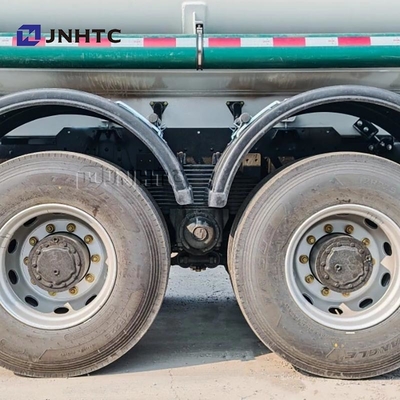 Truk Pengangkut Air SHACMAN F2000 6*4 20CBM Truk Penyiram Pembersih Jalan