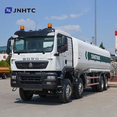 Truk Tangki Air Penyiram Howo TX 371hp 8x4