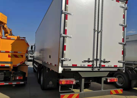 Didinginkan 10 Roda Truk Euro 2 Kargo Berat Untuk Pengangkutan Daging dan Makanan