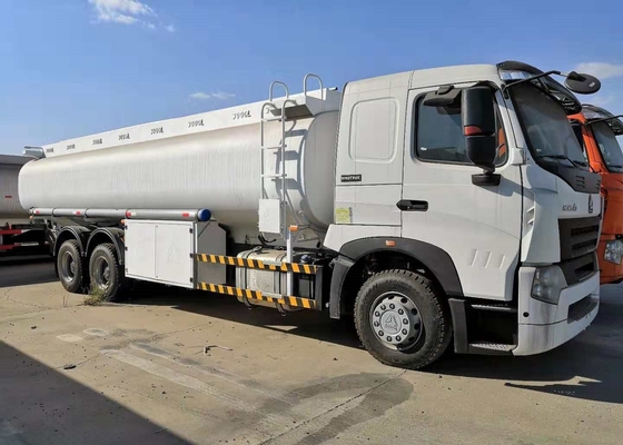 A7 6 * 4 Truk Pengiriman Minyak 380 Kuda Daya Q345 Bahan Dengan 20cbm Tank