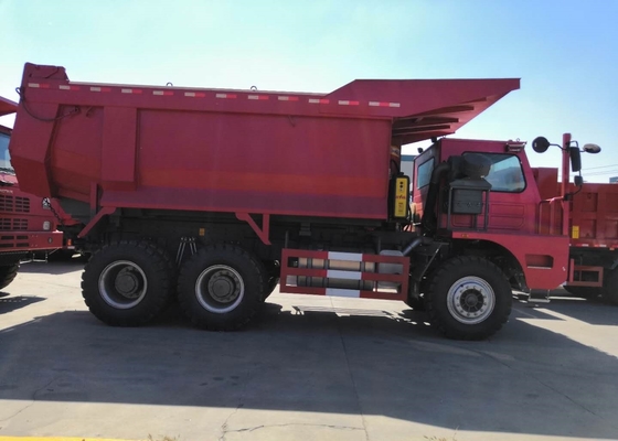 ZZ5707S3840AJ Truk Tipot Penambangan Sinotruk Heavy Duty 75km / H Kecepatan Maks