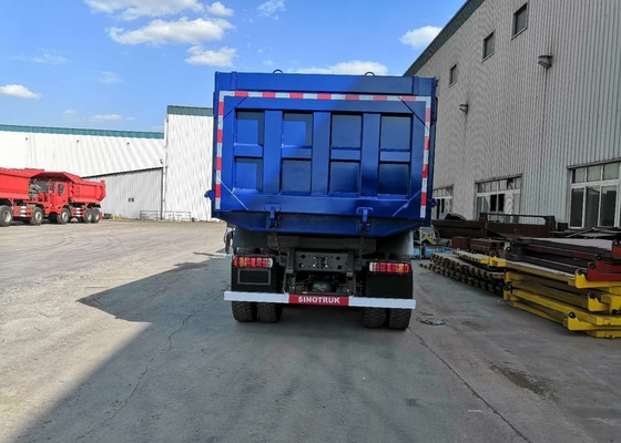 SINOTRUK HOWO Biru 371 Kuda Power Tipper Tugas Berat Dump Truck 28CBM 50 Ton Memuat