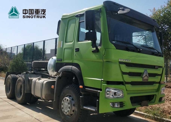 SINOTRUK HOWO 6X4 10 Roda Traktor Truk