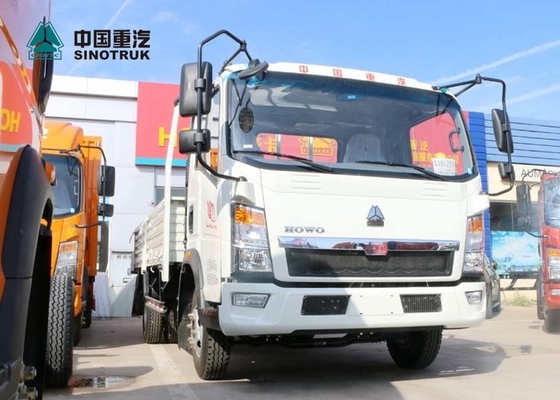 SINOTRUK HOWO 116HP 4X2 6 Roda 3 Ton Memuat Kapasitas Truk Ringan