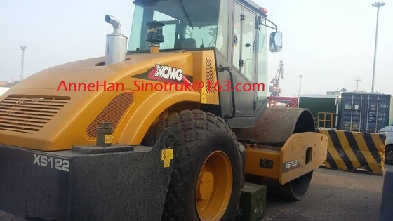 MAFAL Mesin Perawatan Jalan Single Drum Roller XS122 Efisiensi Tinggi