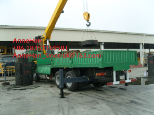 Mobile Low Bed Truck Dipasang Lurus Arm Crane 8x4 Dengan 15 Ton, Swing Arm Crane