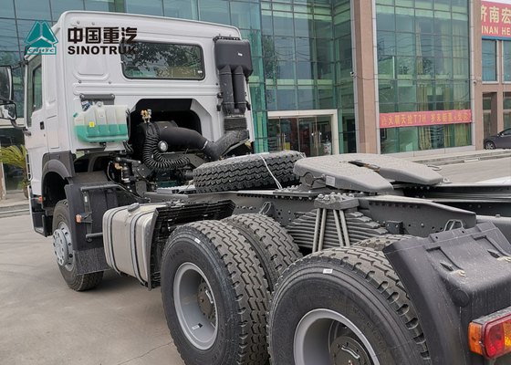 SINOTRUK Howo 6x4 Prime Mover Tractor Truck 371 dan 420hp untuk Permintaan Anda