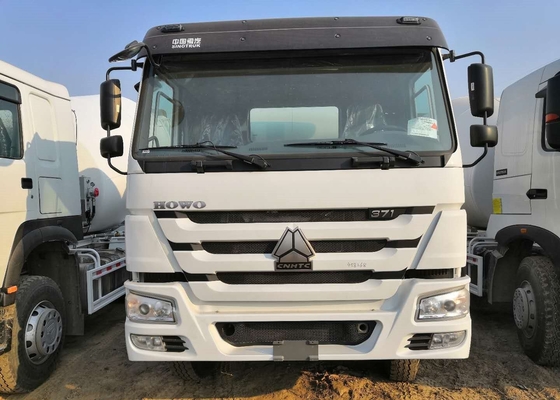 HOWO Truk Pengaduk Beton