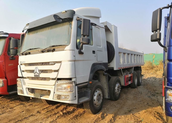 White HOWO 8x4 Tipper Truck Tugas Berat Konstruksi Dump Truck 30 Cubic