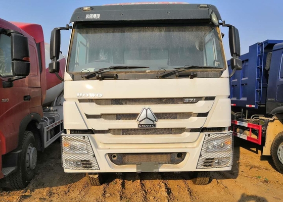 White HOWO 8x4 Tipper Truck Tugas Berat Konstruksi Dump Truck 30 Cubic