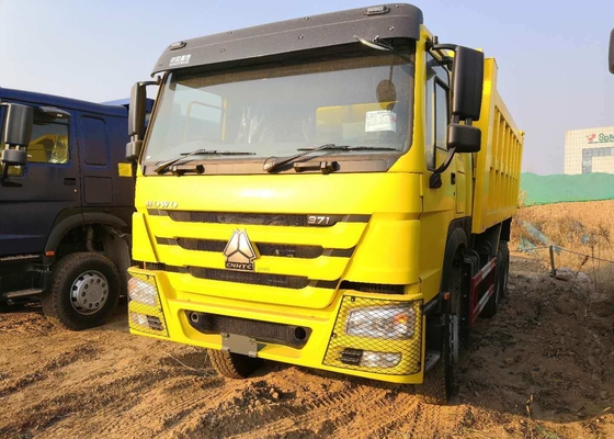 Lifting Tengah Sinotruk Howo 6x4 Dump Truck Tugas Berat 10 Roda 3 Gandar