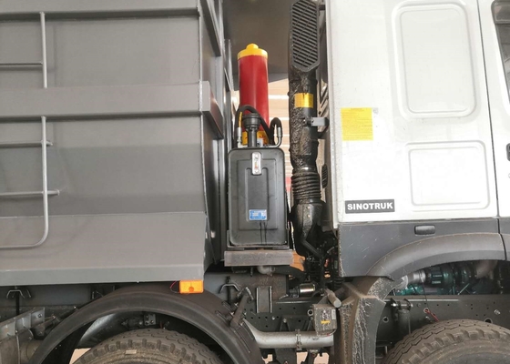 ISO PASSED SINOTRUK HOWO 8x4 Konstruksi Dump Truck International Dump Truck Rear Dump Truck