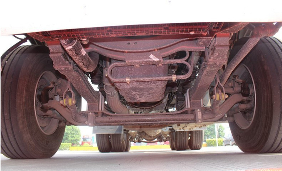 ISO CCC Traktor Sinotruk Howo 6x4 TRUK 290HP Untuk Di Lingkungan Yang Keras