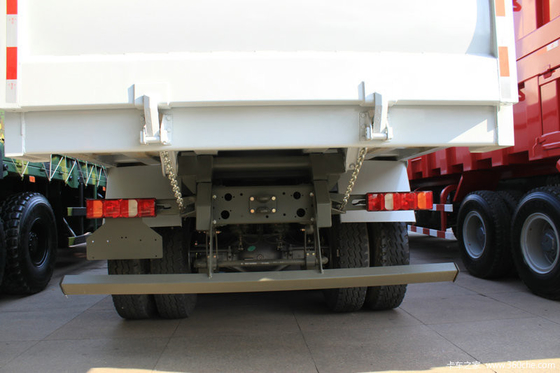 ZZ3317N3867N1 SINOTRUCK HOWO A7 DUMP TRUCK 8x4 D10.38 380hp Mesin Umur Panjang