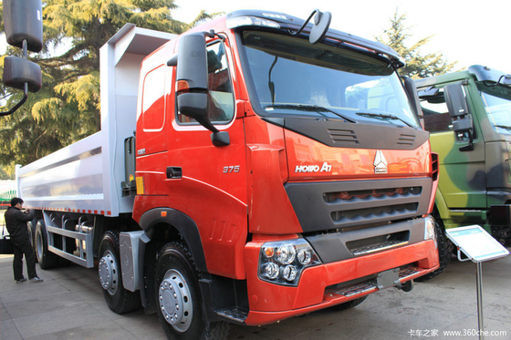 ZZ3317N3867N1 SINOTRUCK HOWO A7 DUMP TRUCK 8x4 D10.38 380hp Mesin Umur Panjang