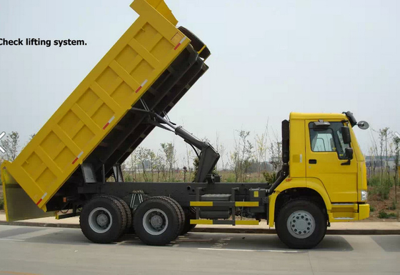 290 / 336HP EURO II Sinotruk Howo 6x4 Dump Truck 8-20T Di Lingkungan Keras