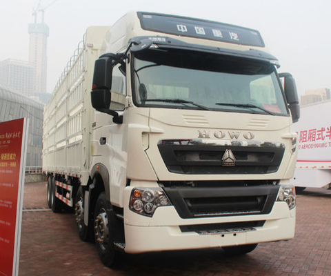 50T Kapasitas 450hp SINOTRUK HOWO A7 8x4 Box Stake Truck / Truk Kargo