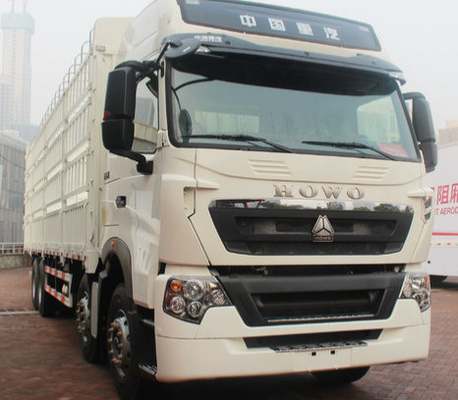 ZZ1317M4661V SINOTRUK HOWO Truk Pengiriman Kargo 8X4 371hp Untuk Lingkungan Keras