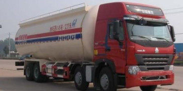 350hp Truk Tangki Bahan Bakar Warna Putih Dan Merah, Truk Tangki Cair 8x4 40000L