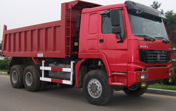 ZZ2167M5227 6x6 Sampah Pemadat Truk Semua Roda Drive Truk Kargo SINOTRUCK Euro II III 380hp Daya