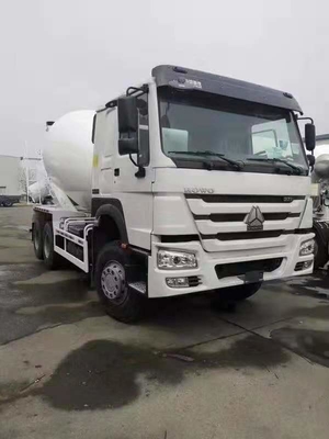 10cbm 6x4 / 8x4 Sinotruk HOWO Truk Pengaduk Beton, Truk Batch Beton