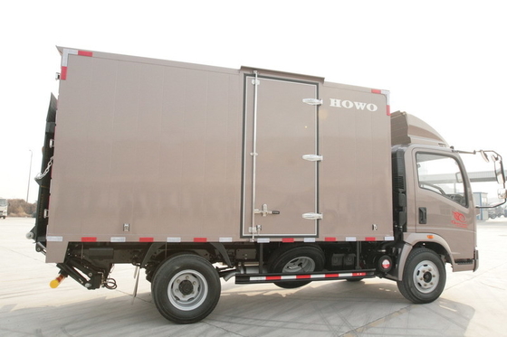 Sinotruk 4x2 HOWO Truk Komersial Tugas Ringan Kapasitas 3-4 Ton Efisiensi Tinggi