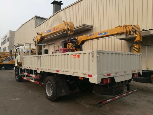 5T Truck Mount Crane Dari Sinotruk Howo Dengan Xcmg Crane 4x2 6 Roda Dengan 10T Cargo Box