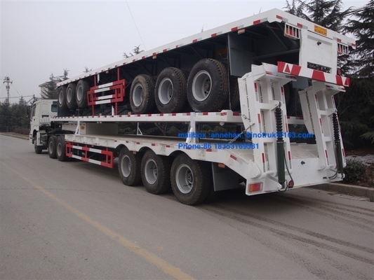 3 As 17m Trailer Hidrolik Flatbed Untuk Memuat Mesin Konstruksi