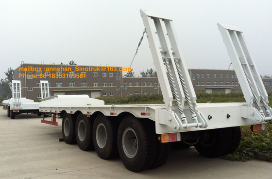 3 As 17m Trailer Hidrolik Flatbed Untuk Memuat Mesin Konstruksi