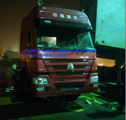 Howo Tractor Trailer Truck LHD 10 Roda HW 79 Taksi Atap Tinggi 102 Km / H