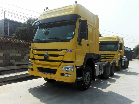 Howo Tractor Trailer Truck LHD 10 Roda HW 79 Taksi Atap Tinggi 102 Km / H
