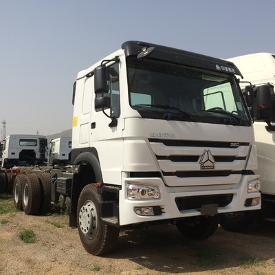 SINOTRUK HOWO 6X4 Truk Kargo Berat, Tempat Tidur Rendah, 290HP HF7 / HF9 Gandar Depan 40 Ton