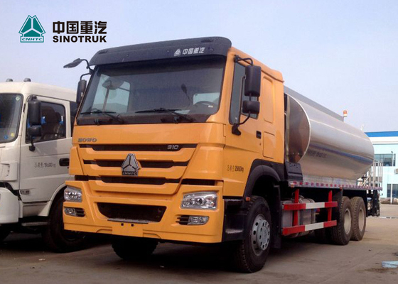 Sinotruk Howo 290hp 4x2 Bitumen Sprinkler, 10 cbm Truk Tangki Aspal Cair