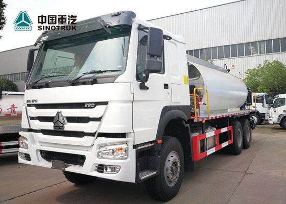 Sinotruk Howo 290hp 4x2 Bitumen Sprinkler, 10 cbm Truk Tangki Aspal Cair