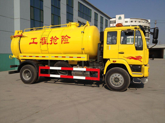 336 / 371HP Sinotruk 6x4 Truk Penyedot Limbah Vakum Standar Emisi Euro II