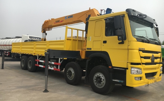 Howo 8x4 Cargo Truck Mounted Crane 12ton Sampai 20 Ton Kinerja Tinggi