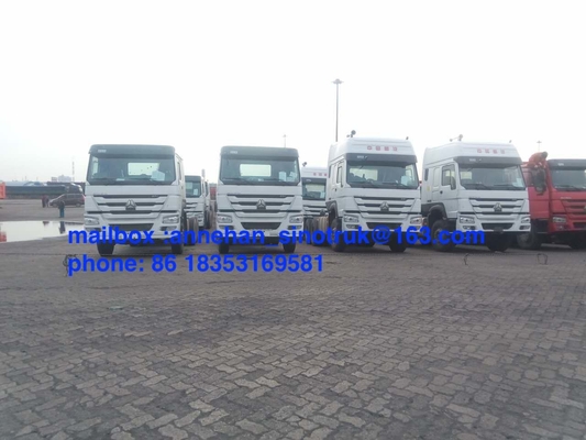 Sinotruk 6x4 10 Roda Truk Traktor 371hp HW79 Kabin Dengan 2 Tempat Tidur Dan Pendingin Udara