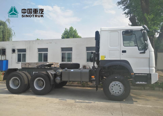 SINOTRUK HOWO Prime Mover Truck Euro 2 371HP 6x6 Truk Penggerak Roda Penuh
