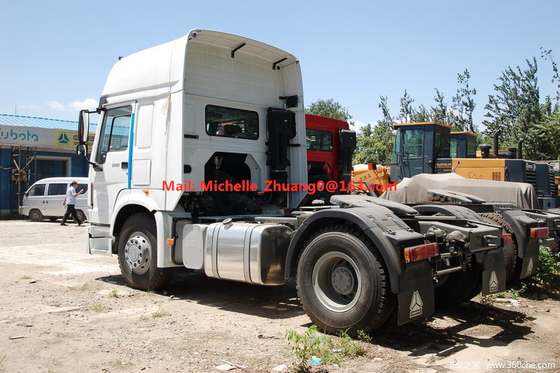 Sinotruk Howo 4x2 Tractor Head Penggerak Utama Truk