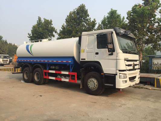 Sinotruk Howo 7 6x4 Q345B 20000L Truk Semprotan Air