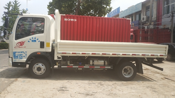 ISO Melewati Sinotruk 10T HOWO 4x2 Euro3 Light Cargo Truck Drive Tangan Kiri Dengan AC