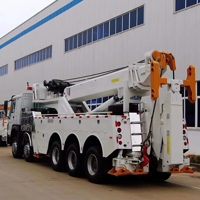 ISUZU 5 Ton Light Wrecker Tow Truck Untuk Penyelamatan Jalan Kota dengan Efisiensi Operasi Tinggi Gearbox Manual