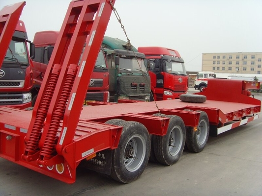 13T Three Axle Low Bed Trailer, Truk Semi Trailer Warna Merah