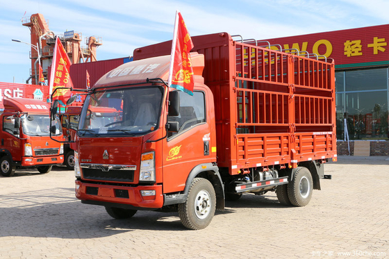 12 Ton 6 Wheeler Cargo Truck Sinotruk HOWO Light Truck dengan Warna Merah